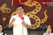 國民黨主席誰來當？　郝龍斌前進高雄眷村：黃復興不該撤