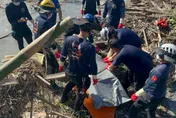 影/「頭七」回家了！第18死、64歲農場員工尋獲　女兒淚謝