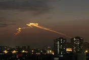如天上絲路！陸北方天空驚現「神秘光帶」　專家：是火箭雲