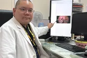 每天灌高粱釀大禍！他上廁所突聽巨響　膀胱破3公分急送醫