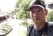 顏正國靈堂遭無良網紅偷拍PO網蹭流量！「鋼鐵爸」火大開轟