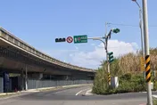 台61線180盞路燈「有裝沒用」駕駛摸黑走　台電：今年底完工