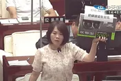影/簡舒培質詢下猛藥！送「輝達顯卡」：盼蔣萬安AI上身