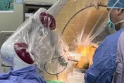 精準深部腦刺激晶片植入術　帕金森氏症患者重拾生活品質