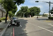 影/三峽女騎車遭BB彈槍隨機射擊？　警方：疑樹果掉落