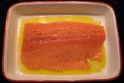 直接吃鮭魚勝過魚油！研究證實：EPA、DHA吸收更好