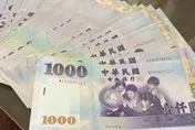 國家普發1萬撥款秒被鎖帳！　銀行客服：來銀行解釋金流