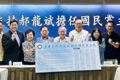 「昔郝挺我、今我挺郝」　60名前政務官連署支持郝龍斌