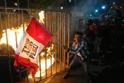 新總統剛上任！秘魯反政府抗議1死百傷　首都將進入緊急狀態