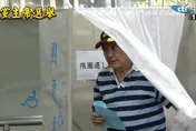 影/馬英九現身投票！俏皮動作笑噴全場　被喊「永遠的總統」神回