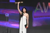 金鐘60/等18年終圓夢！楊謹華封后呆坐好幾秒　感性致謝老公