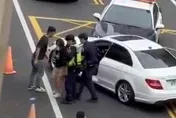 影/南投驚見高速連環衝撞14車　62歲女駕駛辯：吃了感冒藥