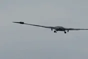 影/翼展42公尺！陸大型隱形無人機GJ-X首次空中曝光