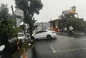 影/桃園毒駕擦撞轎車又自撞　車內查獲2支喪屍煙彈