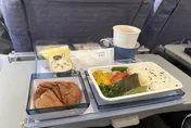 非洲豬瘟衝擊！3大國籍航空機上餐菜單「隨疫情調整」