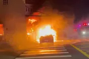 影/沙鹿透天厝深夜大火「6人緊急逃命」　母貓喪生火海留4小貓