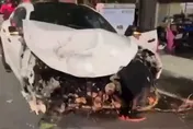 影/台南清晨嚴重車禍！瑪莎拉蒂撞3車2傷　駕駛落跑