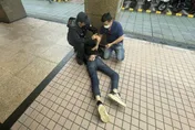 影/北市翁遇「活人棺改運」詐騙噴百萬　警活逮取款車手