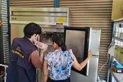 押解豬農兒返家！衛生局採9檢體驗非洲豬瘟　結果均為陰性