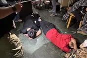 影/天道盟大哥組販毒集團主打「24小時送貨」警破毒窟