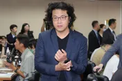 連again都拼錯？沈伯洋大出包　網酸爆：這怎能當美國間諜啦