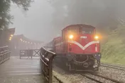 別撲空！中南部山區豪雨狂炸　阿里山林鐵明起預警性停駛