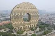 「最醜建築」沒人要？廣州地標「銅錢大廈」掛拍15天無人報名