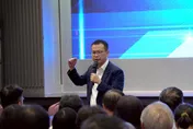 沈伯洋嗆聲又翻車！羅智強霸氣打臉：腦袋有洞