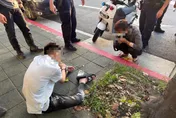 拒檢逃逸！內湖警逮通緝犯　查獲毒品+折疊刀