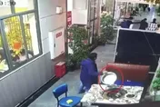 店家傻眼！陸客吃霸王餐「下秒順走鍋」　網：好吃到連鍋都打包