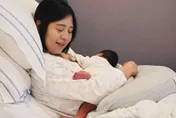 劉品言生了！迎愛女誇：衝著漂亮來的　連晨翔甜曬合照