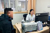 不會老？陸53歲男子「童顏童聲」　罹患罕見疾病半世紀才確診