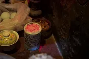影/雲林鳳山寺「有人拿貓罐拜虎爺」突發爐　網：當我病貓？