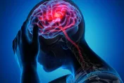 肩頸緊繃「腦中風機率增27%」　醫示警：別以為只是累！