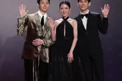 金馬62/連16年主持！楊千霈「胸前開縫」露美背　攜雙帥驚艷全場