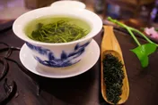 綠茶烏龍茶助回春！研究證實：8週讓生理年齡年輕2歲