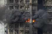 心碎！香港大火母持畢業照尋女兒接噩耗痛哭！年輕媽找寶寶聞死訊崩潰