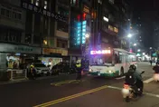 新北公車撞飛國三生！急煞又釀車上母女撞傷頭部