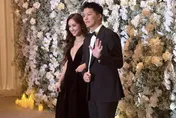 直擊/Sandy深V現身世紀婚禮！帥尪讚婚姻生活很滿意　鬆口第三胎計劃