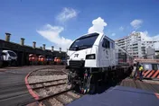受洪災影響！最後5輛台鐵R200柴電機車　延至明年8月交車