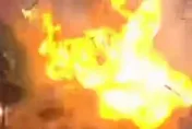 影/湖南煙火零售店突爆炸！汽車慘被「炸上天」恐怖畫面曝光