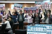 1.25兆國防預算遭藍白封殺！行政院強烈遺憾籲：懸崖勒馬