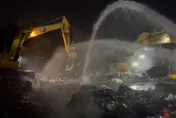 影/台南烏樹林暫置場大火悶燒灌救13天　昨晚完全撲滅
