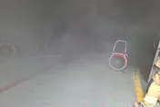 台南東區住宅地下室火警！　濃煙狂竄能見度超低