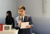 兒在校當眾脫褲！ 賴瑞隆稱「覺得好玩」網傻眼揭關鍵罵爆