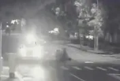 影/高雄「救護車載病患」遭高速撞上！驚悚直擊