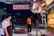 5.7地震太恐怖！東大門夜市「200kg招牌」被晃掉　路人差點沒命