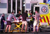 雪梨海灘光明節活動爆槍擊　目擊者：至少10人倒地