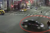影/三重男毒駕高速搶黃燈　2行人遭撞飛斷腿