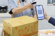 超商取貨免帶證件！數位憑證皮夾上線　手機「嗶」一下就OK